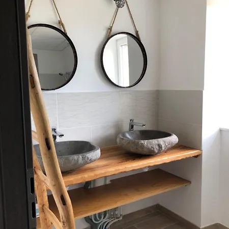 Kinsman Sur Moment-ardeche-com Holiday home *